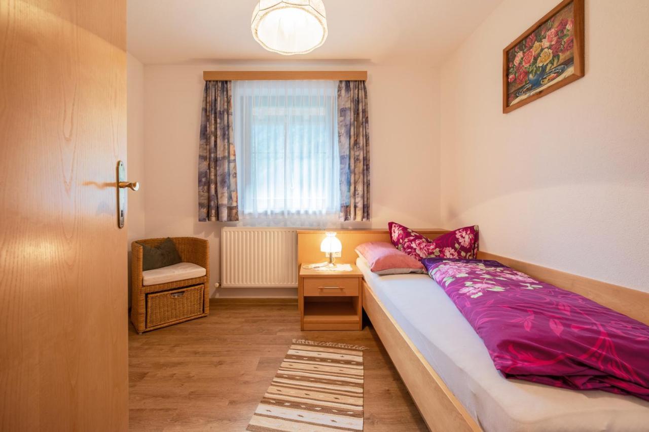 Mischbach Apartment *